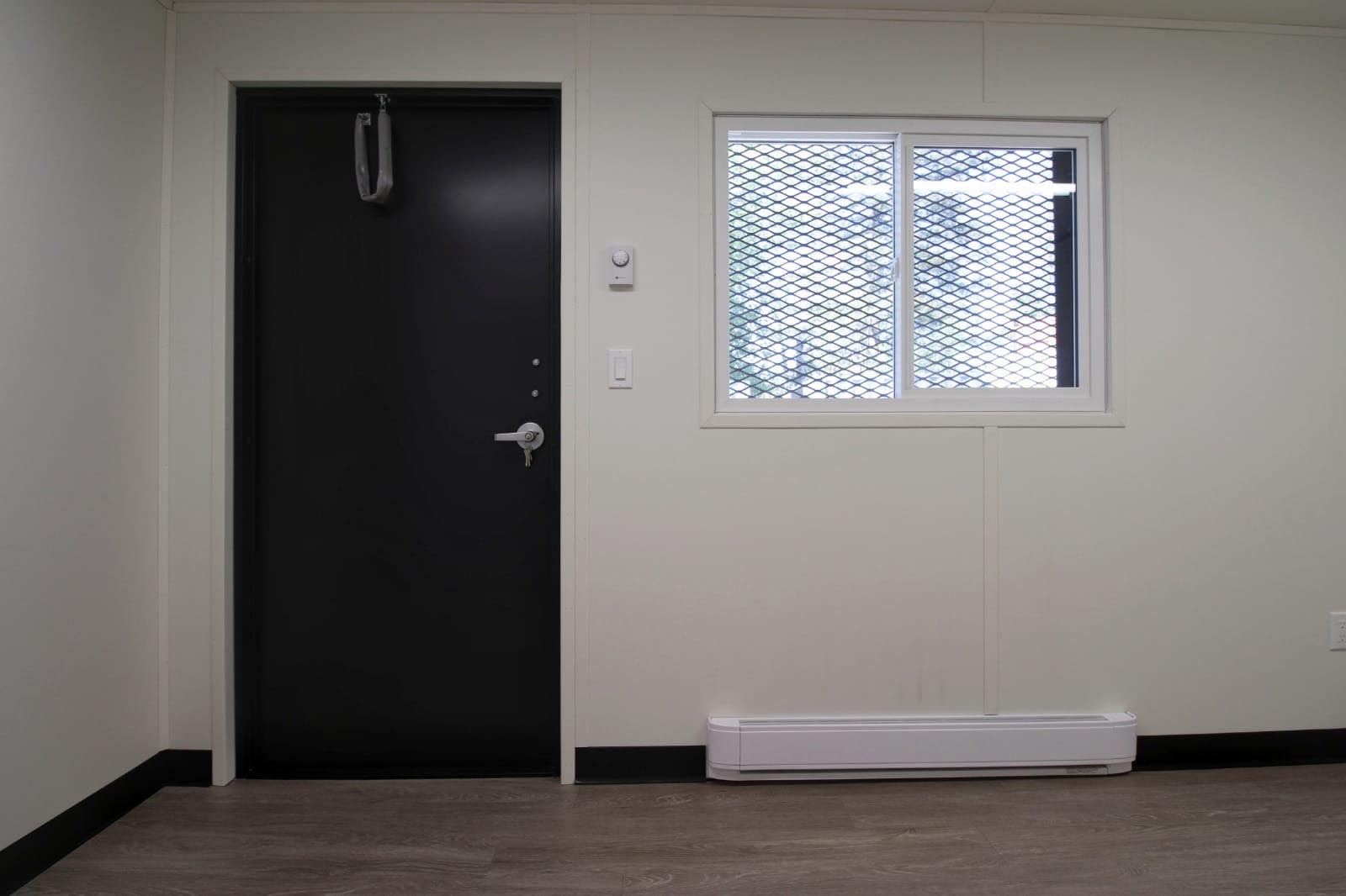 20′ Office + Washroom - Custom Cubes