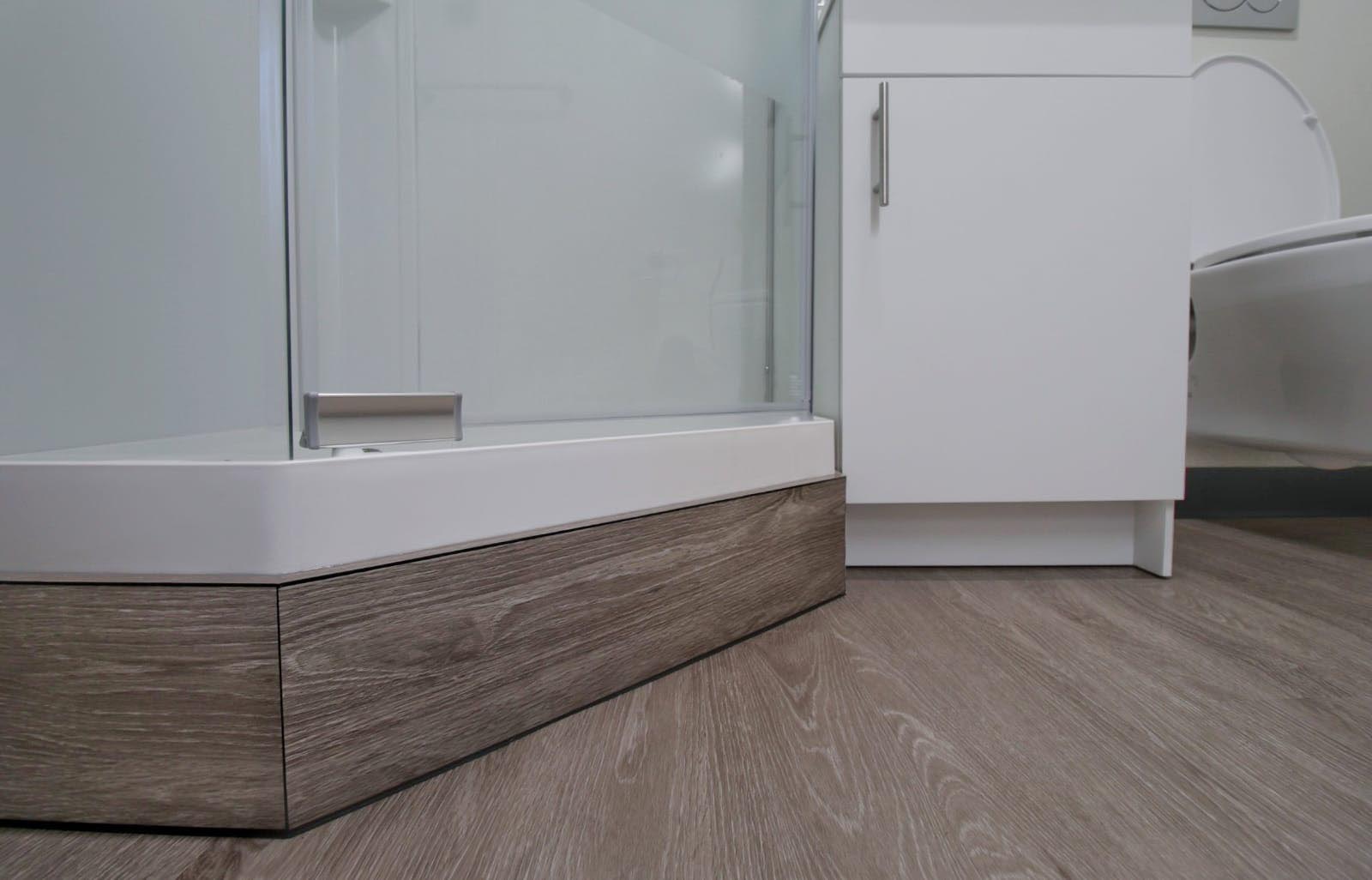 20′ Office + Washroom - Custom Cubes