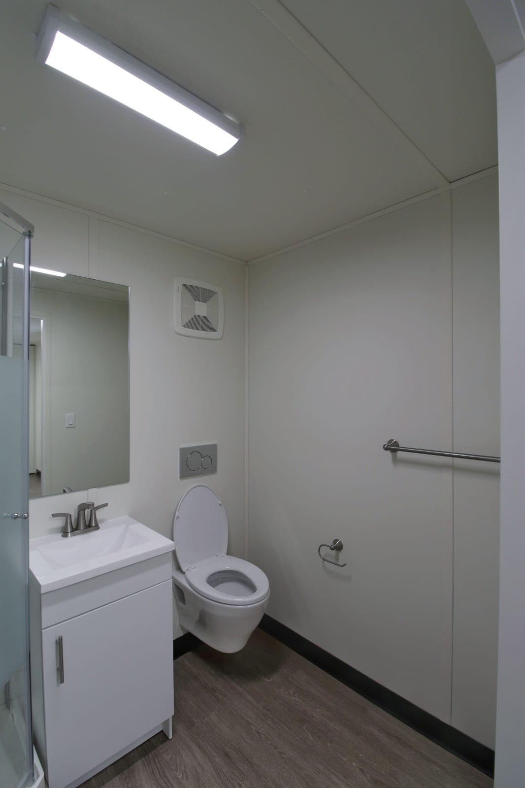 20′ Office + Washroom - Custom Cubes