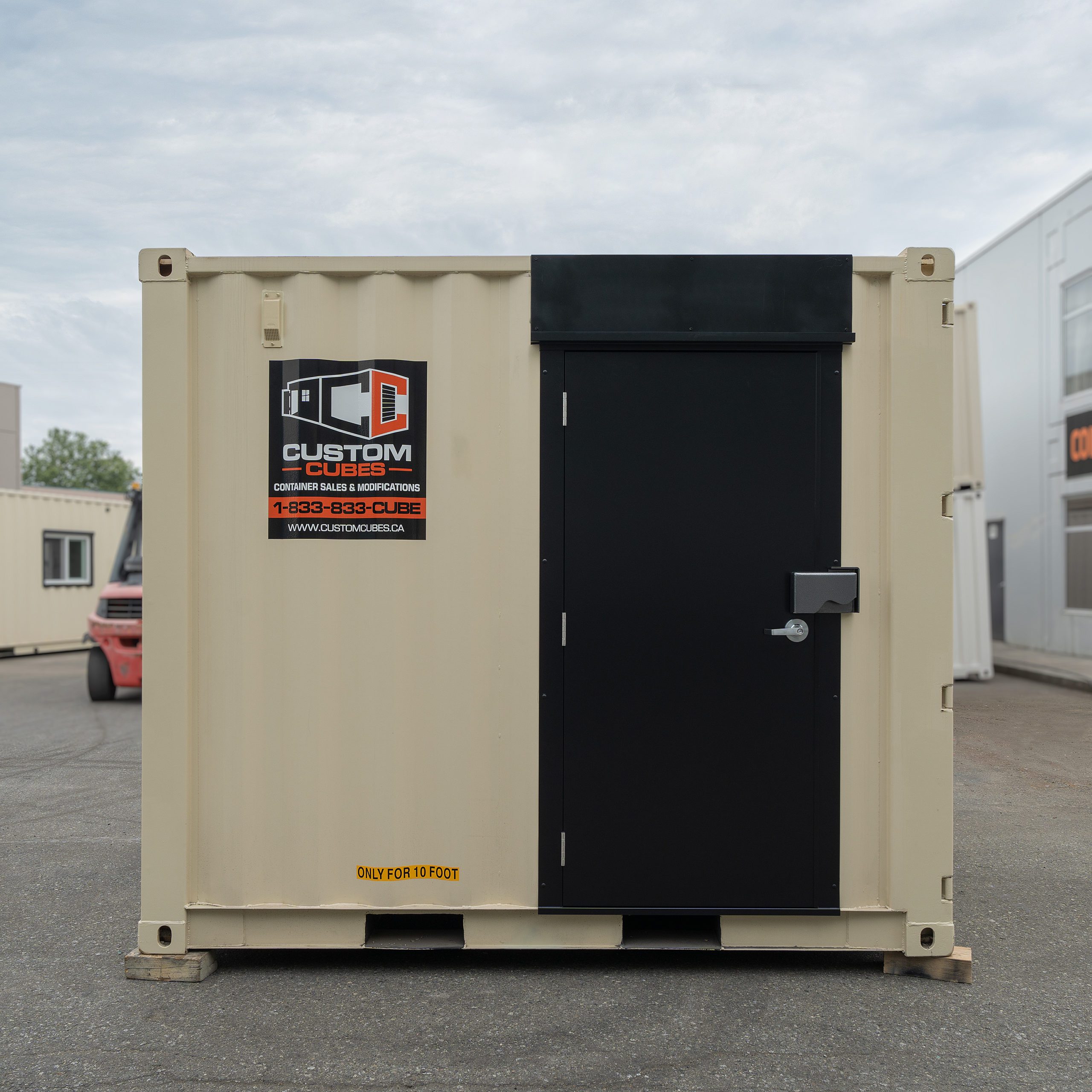 10’ Plywood Office - Custom Cubes