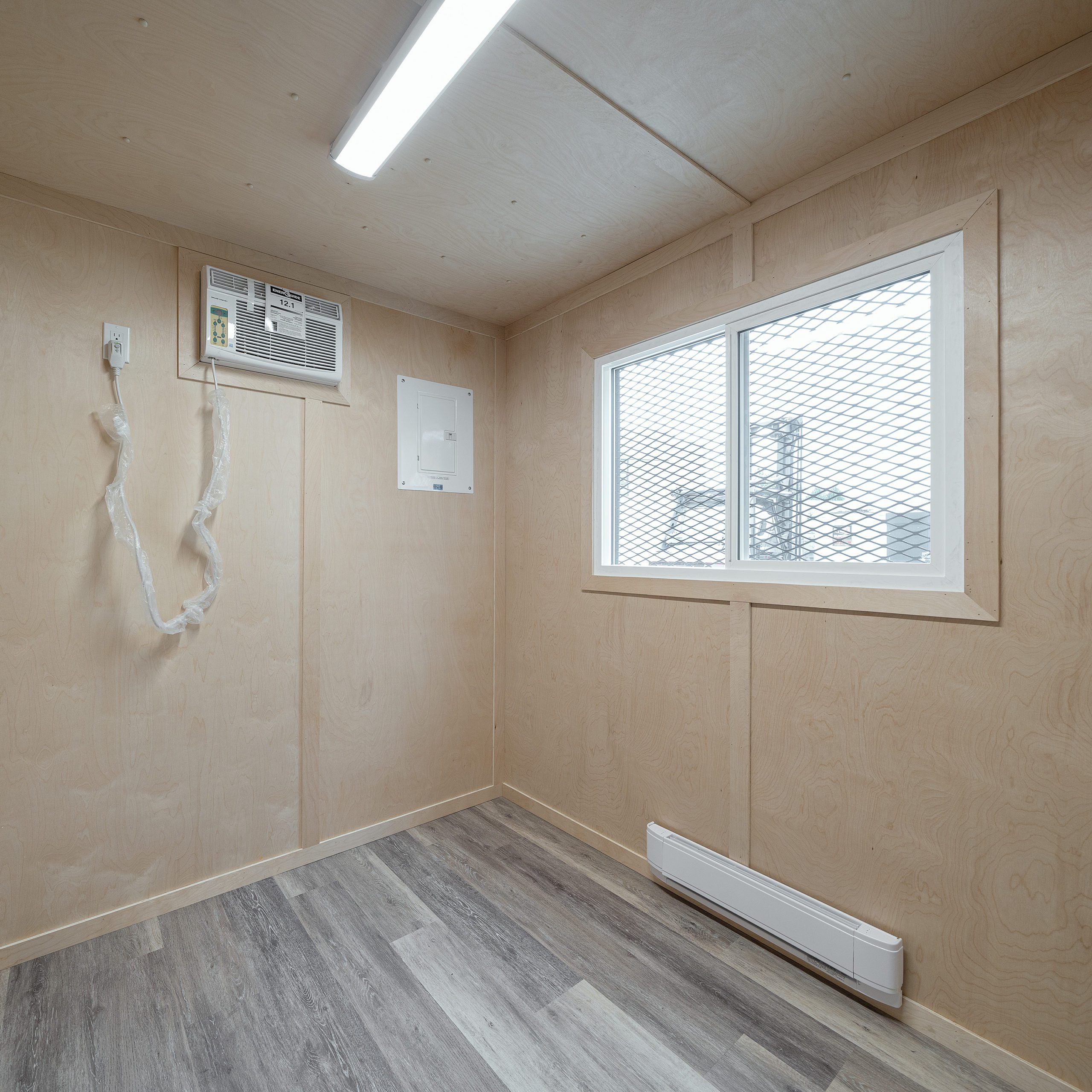 10’ Plywood Office - Custom Cubes