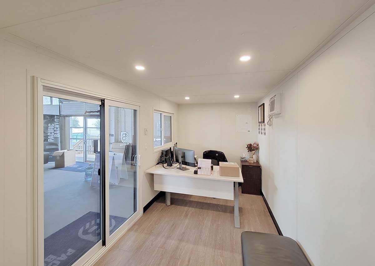 20′ Sales Office - Custom Cubes