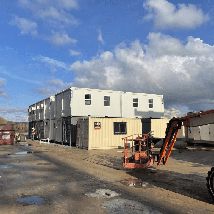 Joint Office Compound between CUSTOM CUBES & Willscot - Custom Cubes