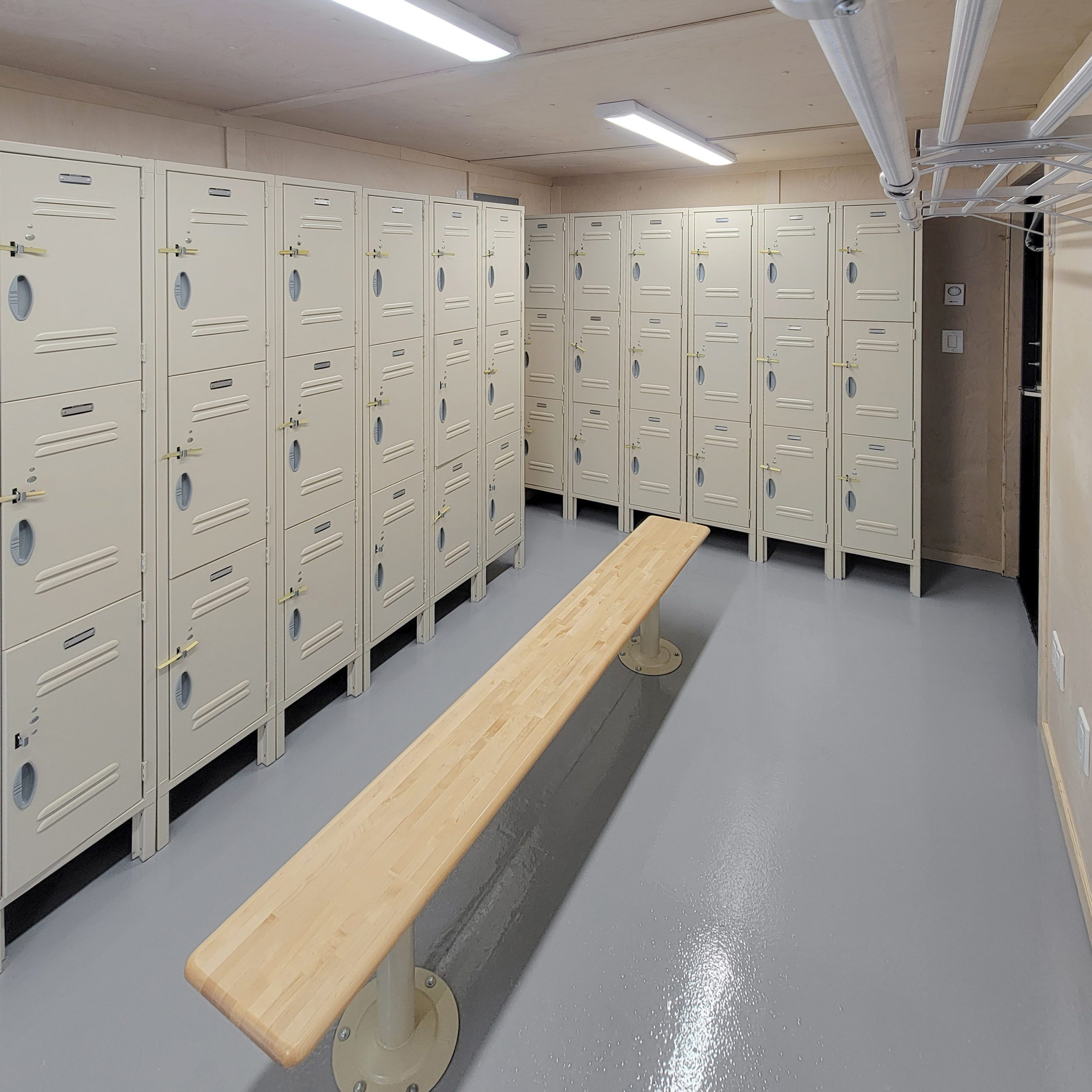 20’ Locker & Change Facility - Custom Cubes