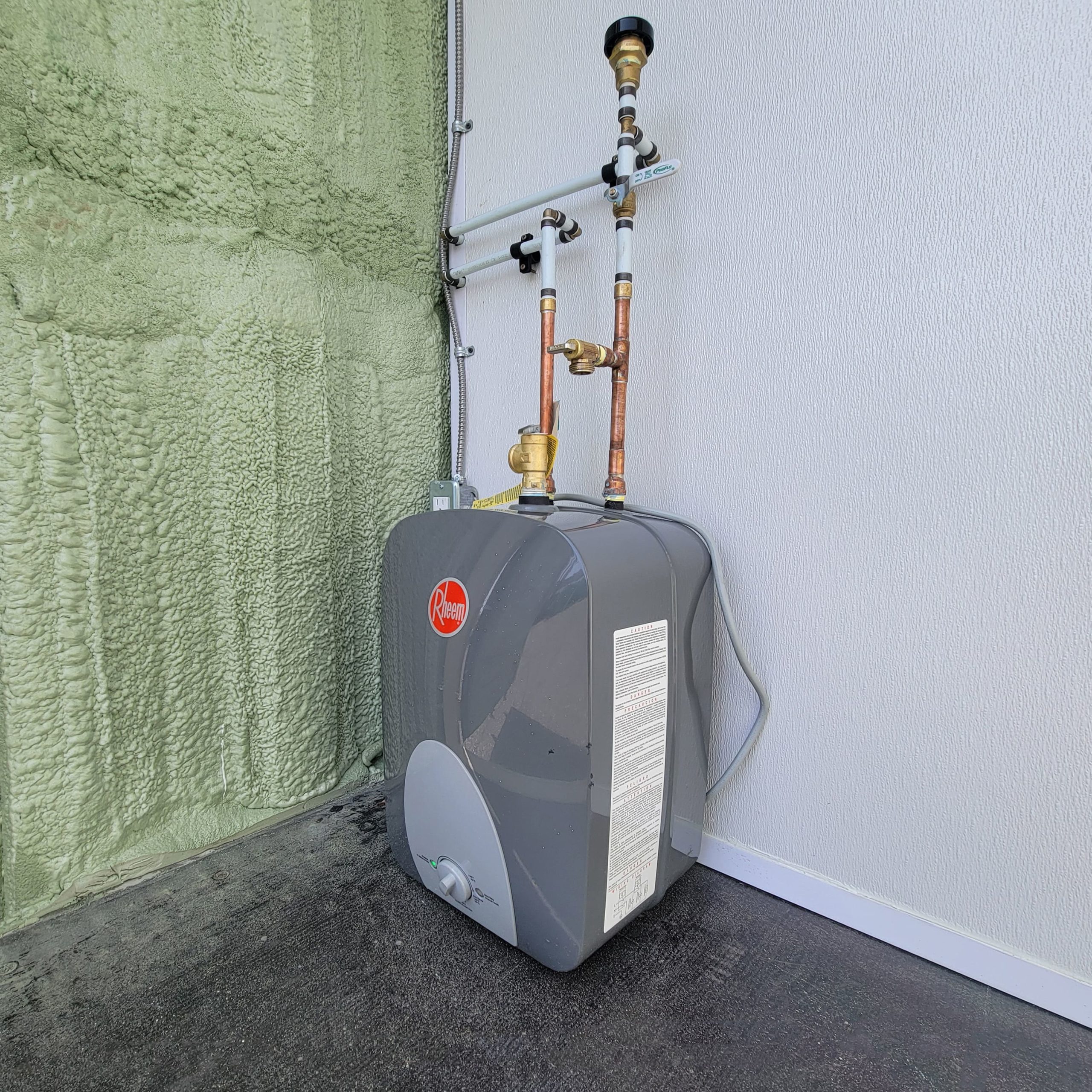 10’ Accessible Single Stall Washroom – Service Connected - Custom Cubes