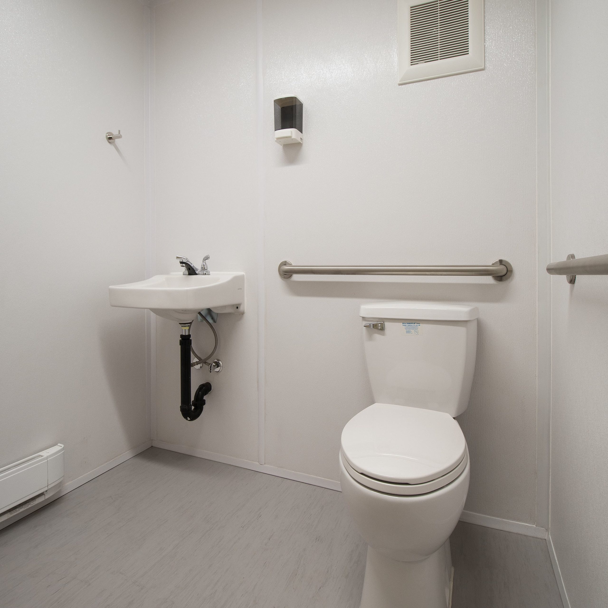 10’ Accessible Single Stall Washroom – Service Connected - Custom Cubes