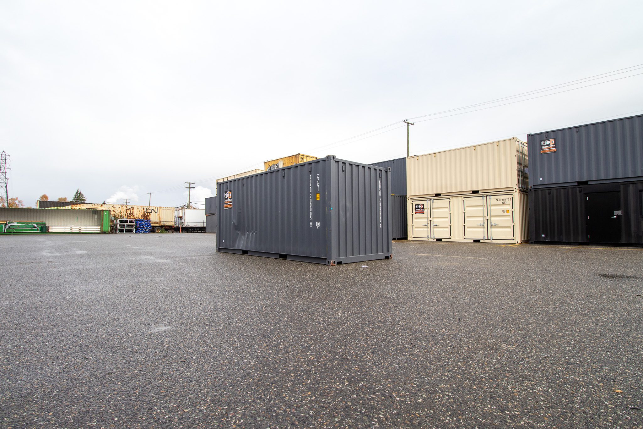 20’ New (1-trip) with side panel DMG - Custom Cubes