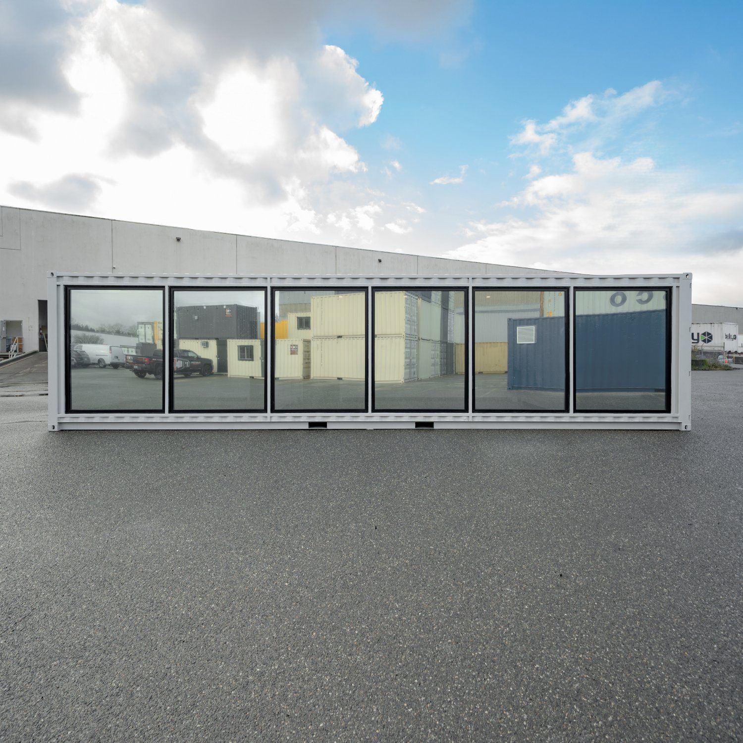 40’ x 10’ SALES CENTRE - Custom Cubes