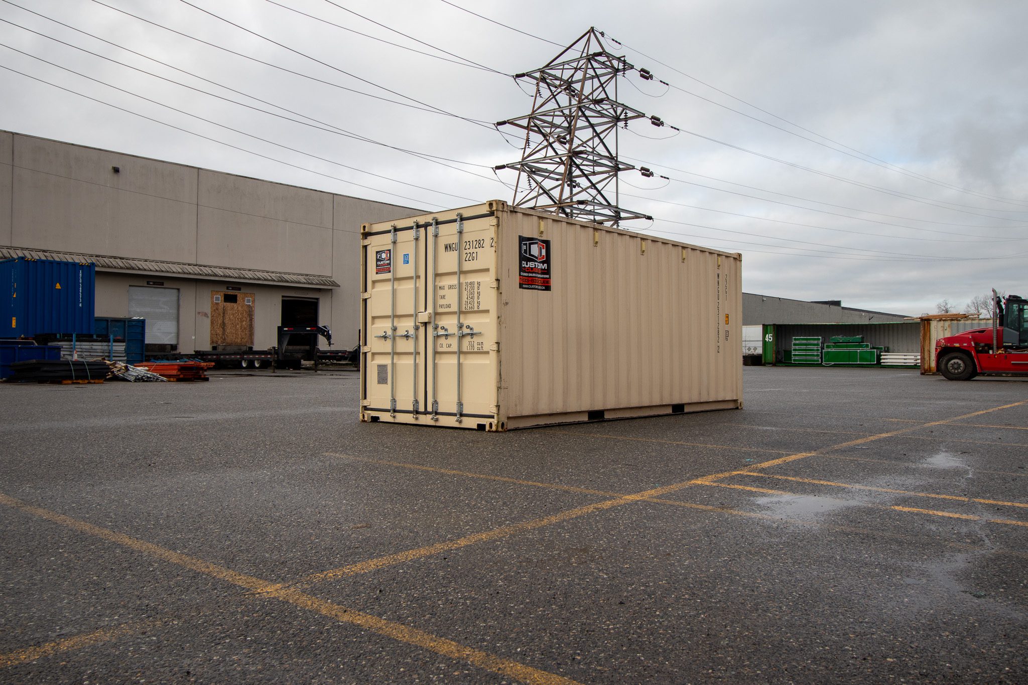 20’ New (1-trip) Side panel dents - Custom Cubes