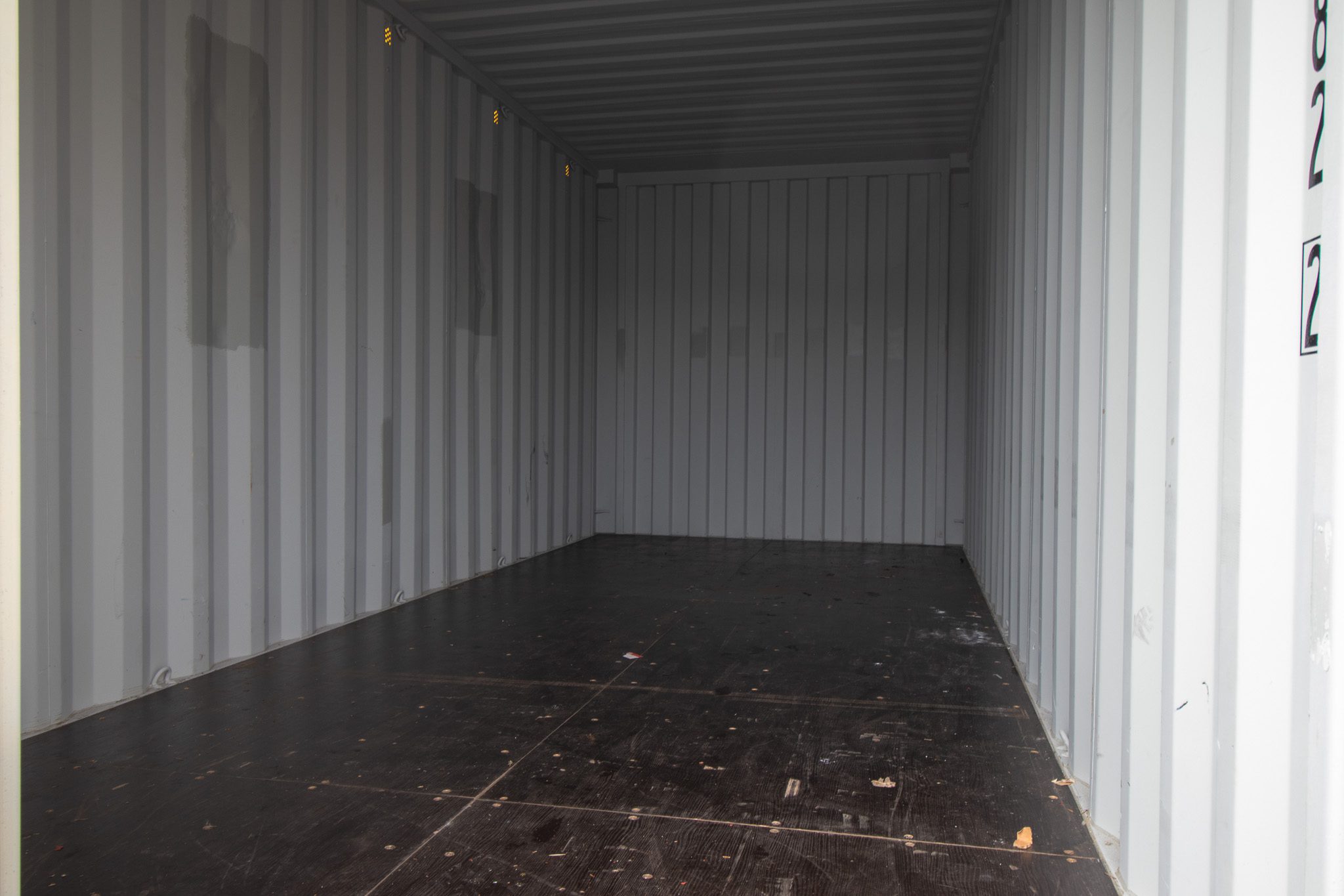 20’ New (1-trip) Side panel dents - Custom Cubes