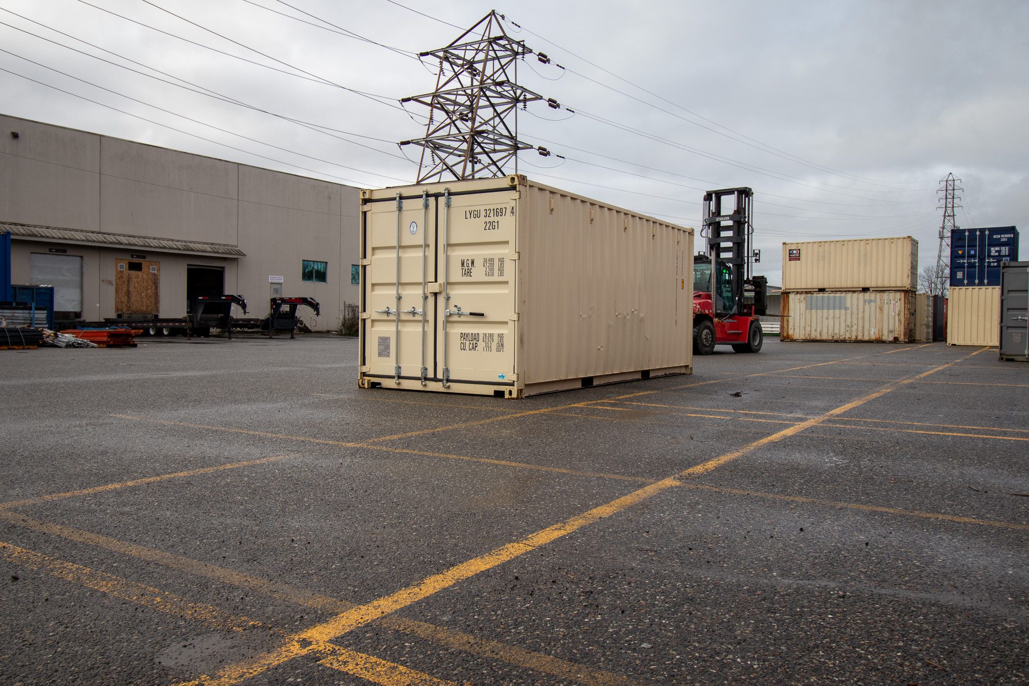 20’ New (1-trip) Side panel dents - Custom Cubes