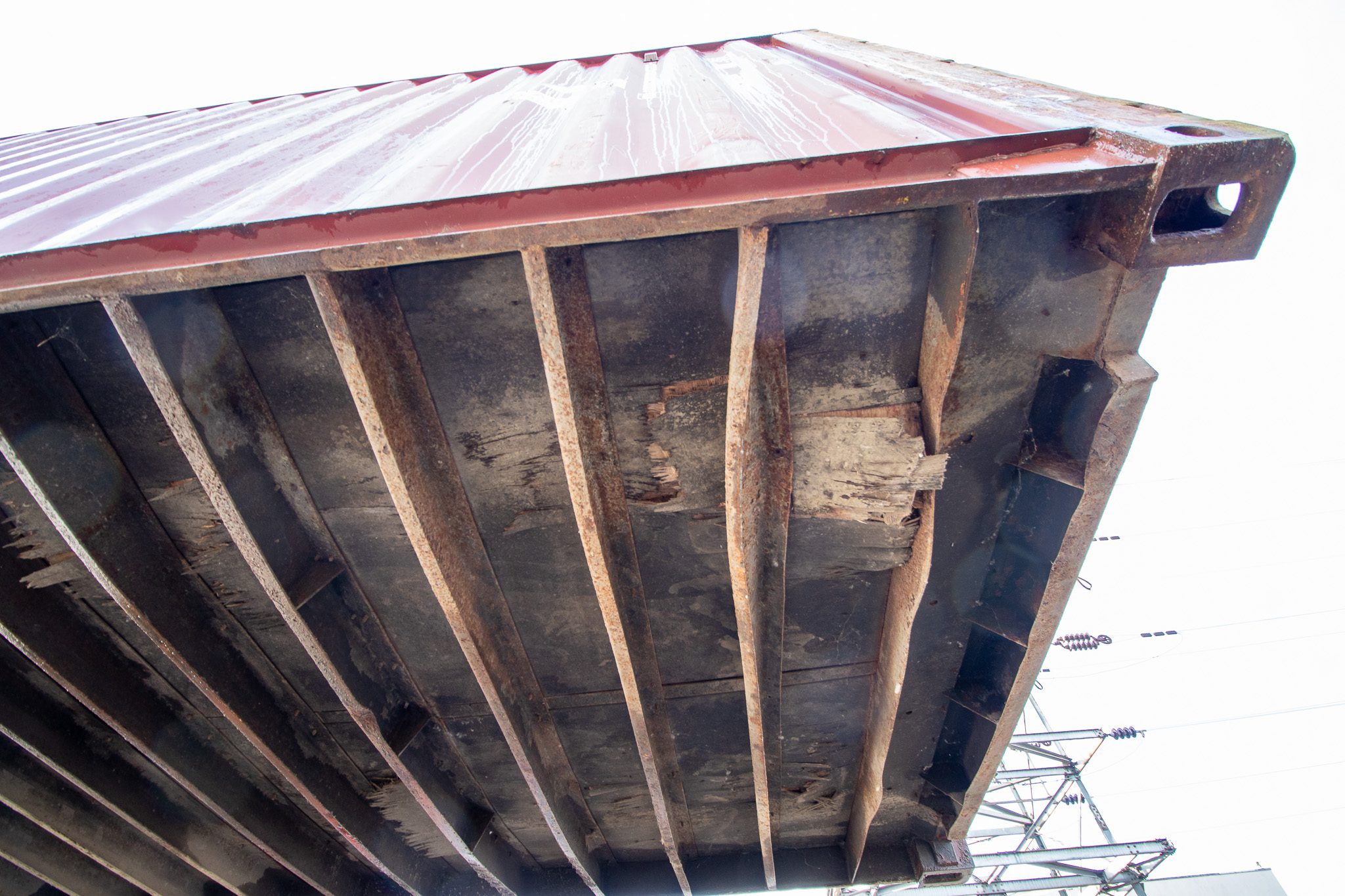 40′ HC Used Container w/ floor DMG - Custom Cubes